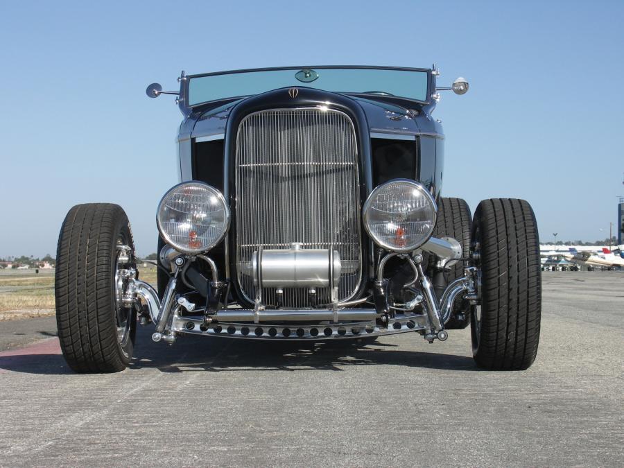  Ford Hi-Boy Custom Roadster 1932 года  (фото 7 из 11)